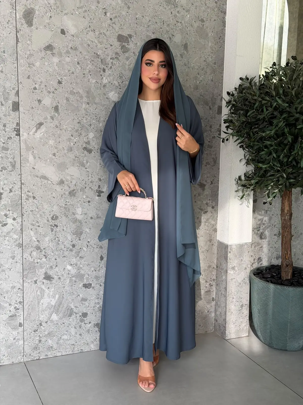3 abayas for 500